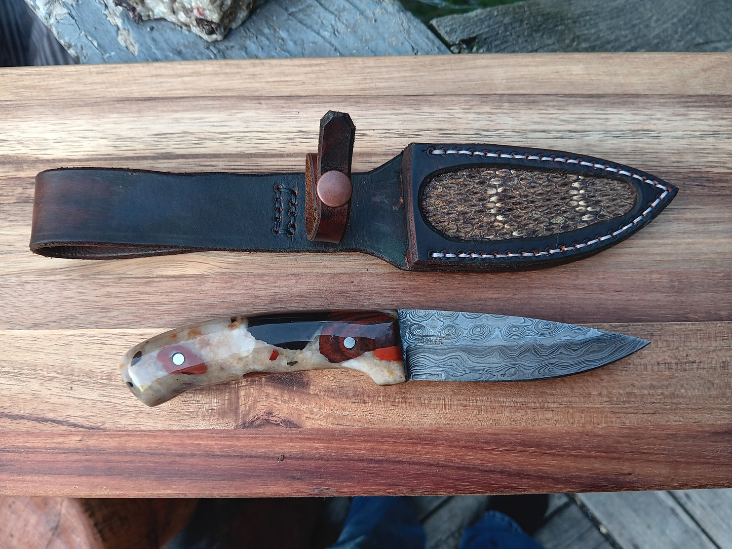 Pudding Stone Hunting Knife with Damascus Blade