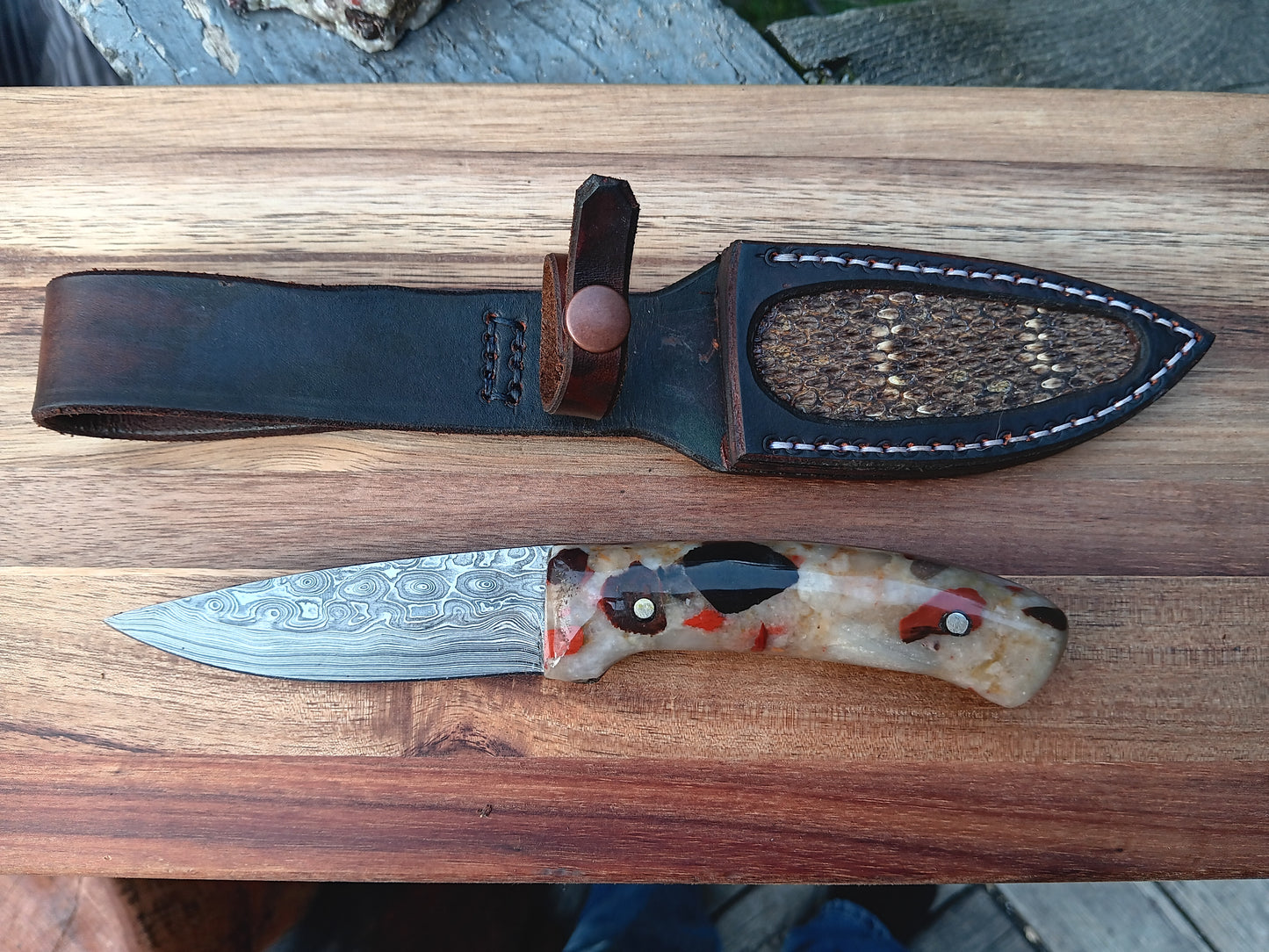 Pudding Stone Hunting Knife with Damascus Blade