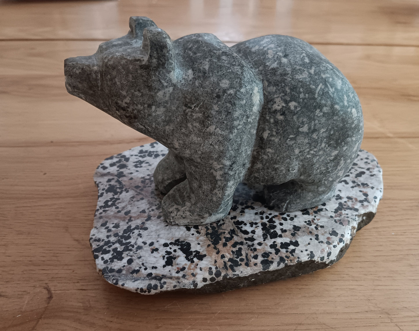 Yooperlight Bear Carving with Willemite Base
